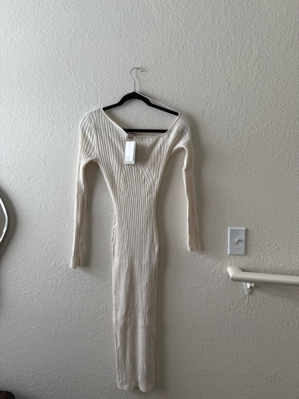 H&M Cream Ribbed Long-Sleeve Midi Dress